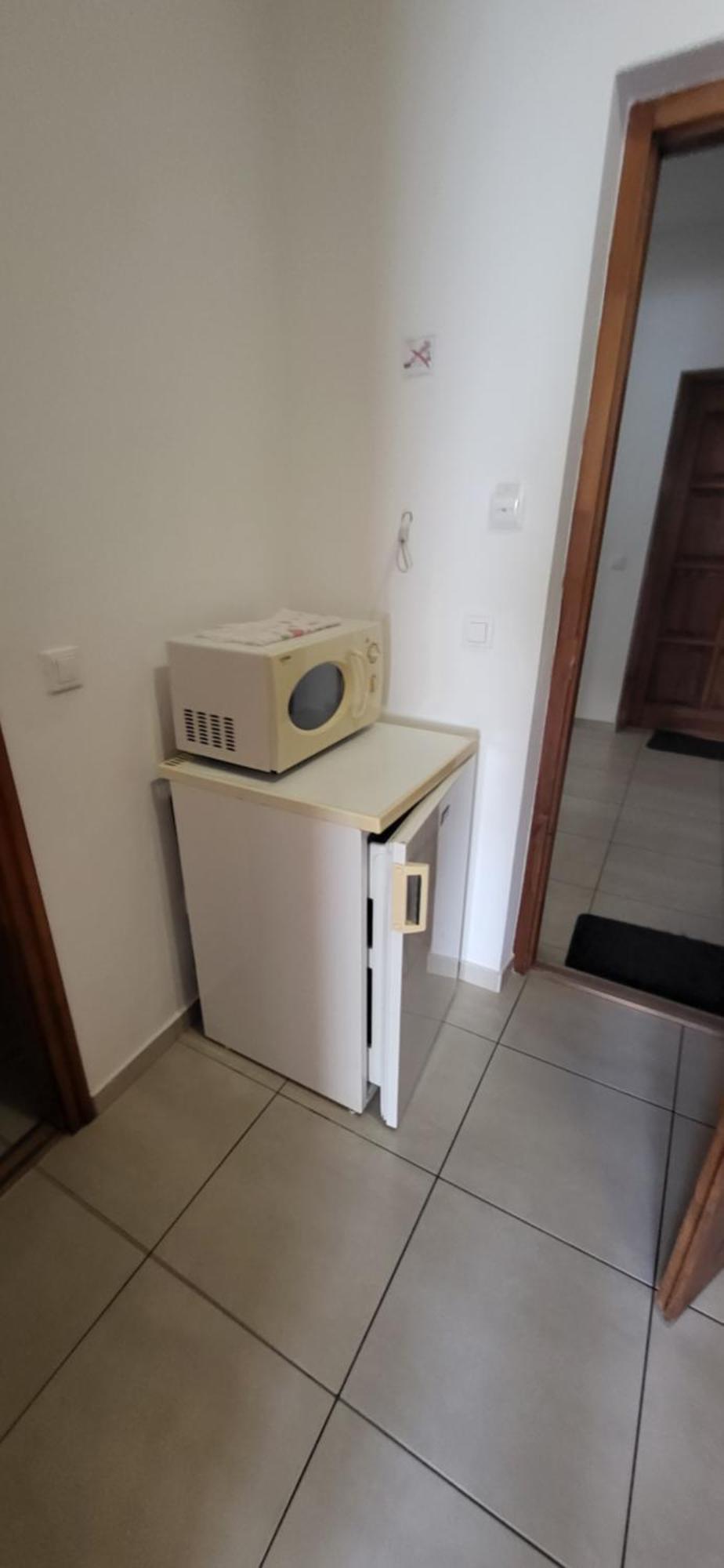 Bastya Apartmanhaz Sárvár Rom bilde