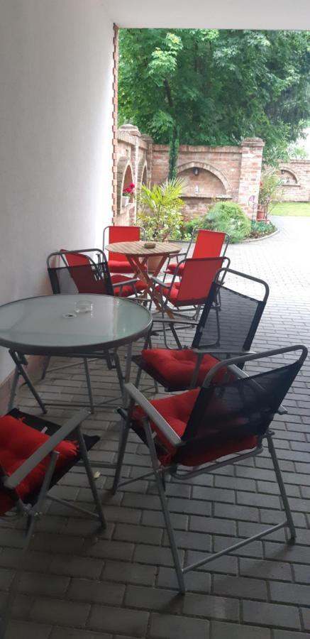 Bastya Apartmanhaz Sárvár Eksteriør bilde
